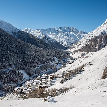 Avero Lodge Самнаун Екстериор снимка